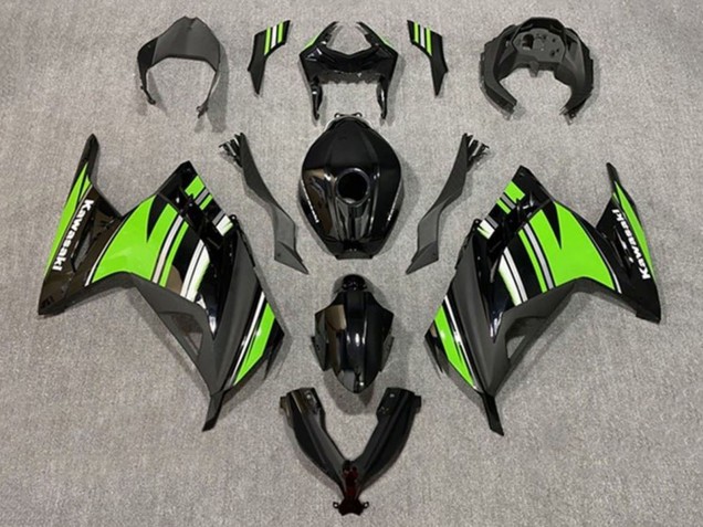 Kawasaki EX300 Motorrad Verkleidung 2013-2024 - Glanzendes Schwarz Grun Weiss Streifen
